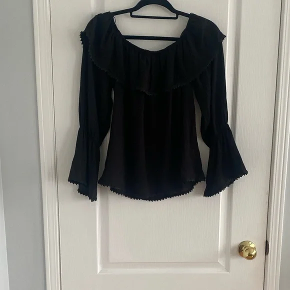 Forever 21 Off the Shoulder Ruffle Top - Picture 3 of 6